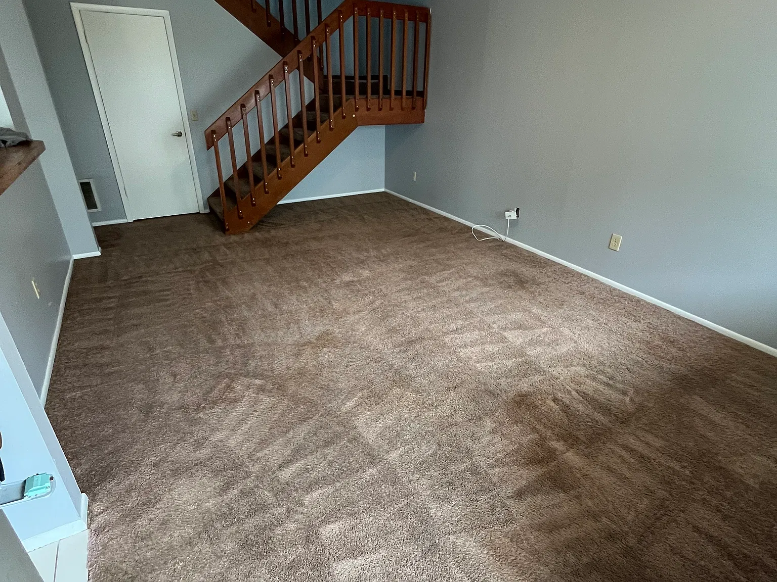 2 bed, 1.5 bath, 1061 sqft, $1,650 — Photo 2