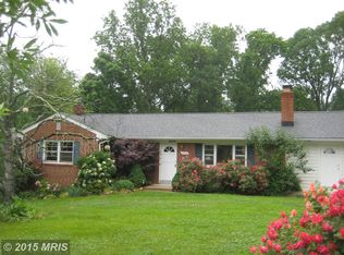 45478 Lakeside Dr, Sterling, VA 20165