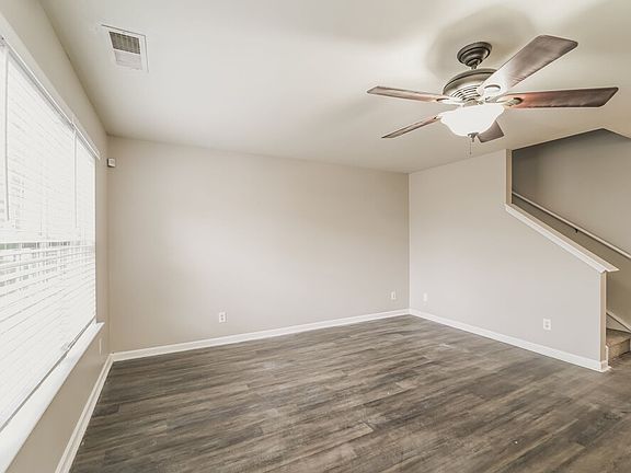 5th image of 7511 Eben Dr