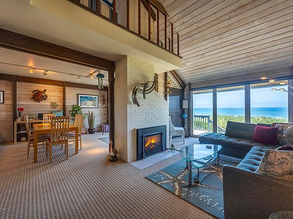 4th image of 315 Salishan Dr #6