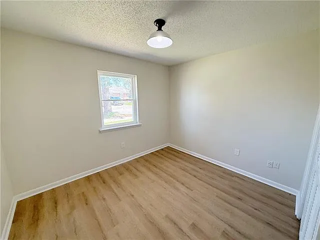 2705 Britannica Dr — Photo 10