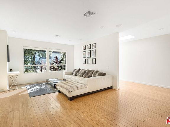 5th image of 17258 Escalon Dr
