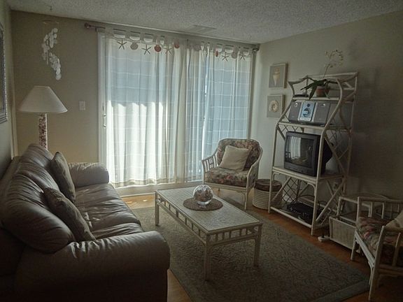 2nd image of 3900 Pleasure Ave APT 201