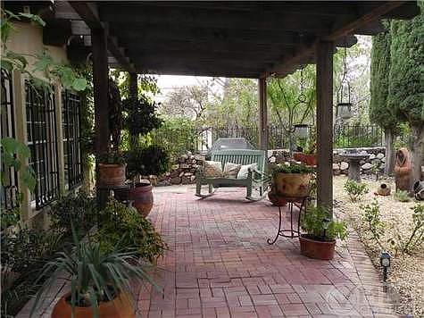 3rd image of 6006 Balcones Ct #19