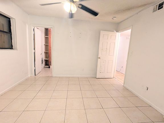 4th image of 455 Janice Avenue