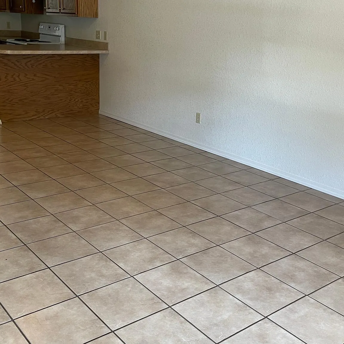 608 N Cleveland Ave — Photo 2