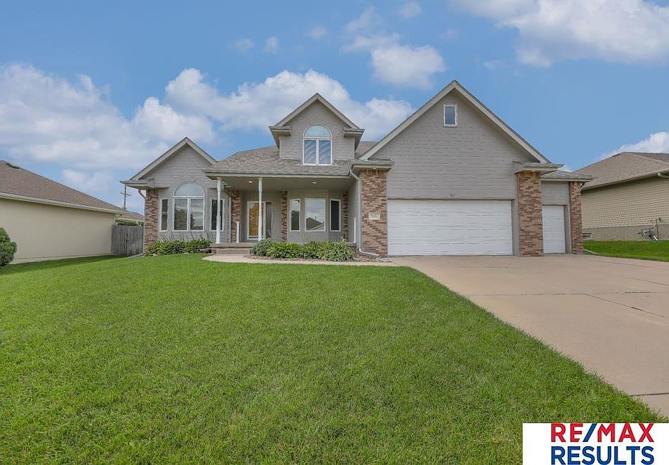 1st image of 7016 S 167th Ave