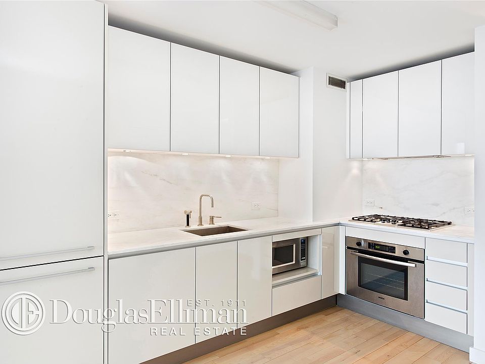 1st image of 322 W 57th St APT 53U