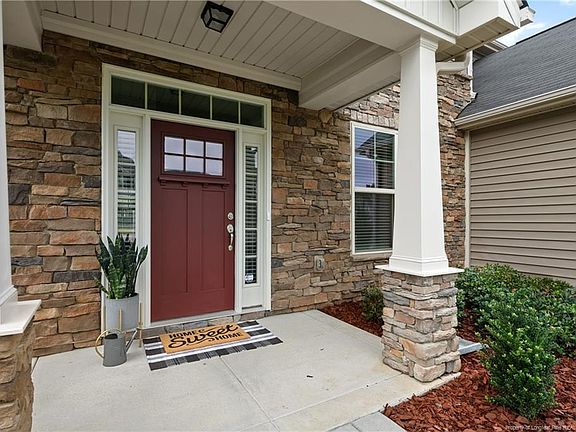 4th image of 387 Fountain Grove Dr