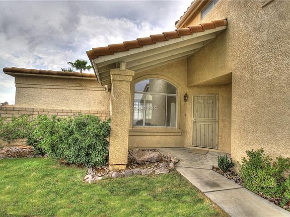 2nd image of 7715 Beverly Hills Dr
