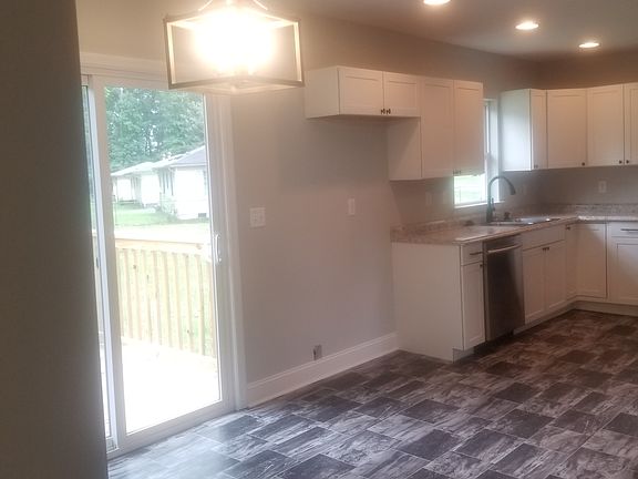 4th image of 635 Hickory Ln