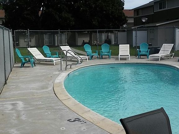 2nd image of 4321 W Hood Ave APT D7