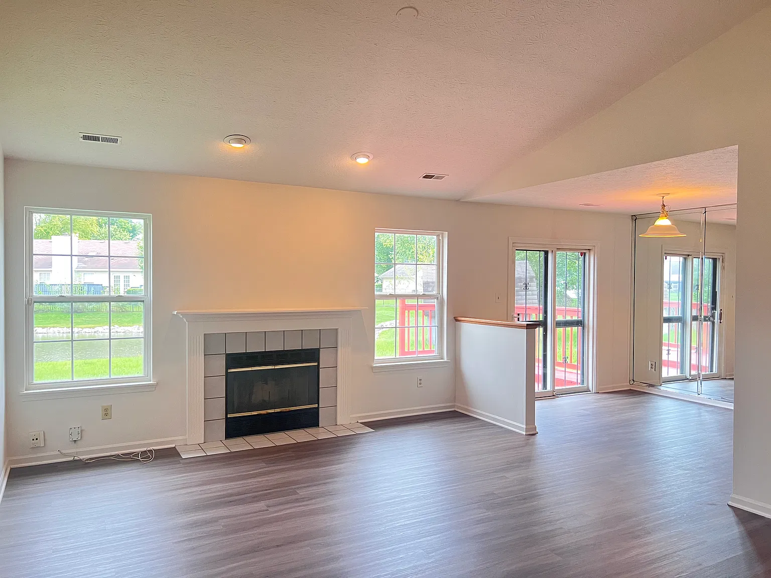 3 bed, 1168 sqft, $1,690 — Photo 3