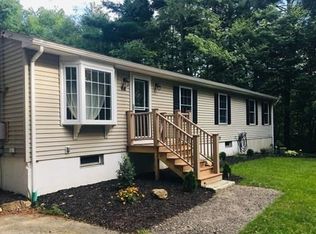 68 Breakneck Rd, Sturbridge, MA 01566
