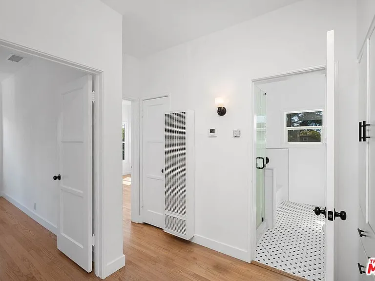 4526 Saint Elmo Dr — Photo 14