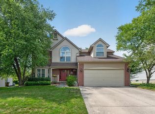 3428 Honeysuckle Ct, Ann Arbor, MI 48103