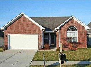 4282 W Summerhaven Dr, New Palestine, IN 46163