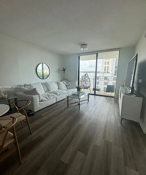1300 Ponce De Leon Blvd #702 — Photo 4