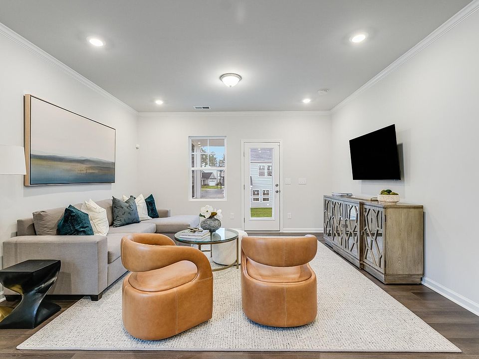 1st image of 1533 Maple Branch Cir