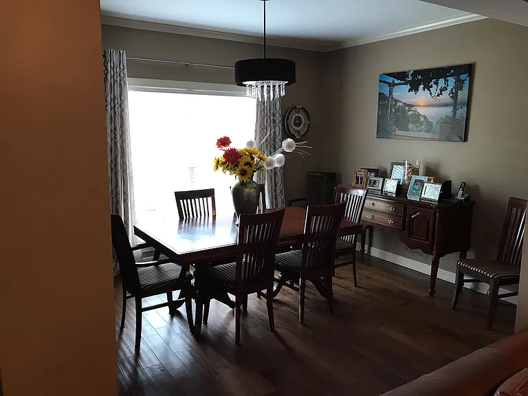 207 Gladstone Way — Photo 13