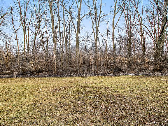 4th image of 14855 Westwood Dr