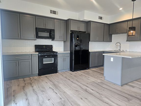 2nd image of 340 N Oxford Ave APT 401