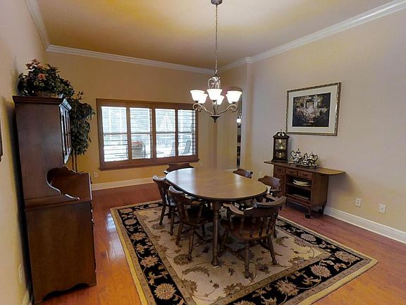 5th image of 14 N Laurel Creek Ct