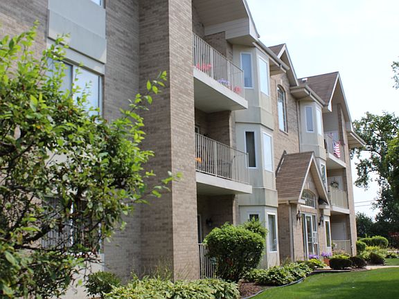 3rd image of 5331 W Mint Julip Dr APT 303