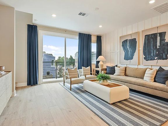 3rd image of 1835 Lychee St