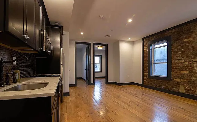 Rented by Skyhigh Realty NYC LLC | media 26