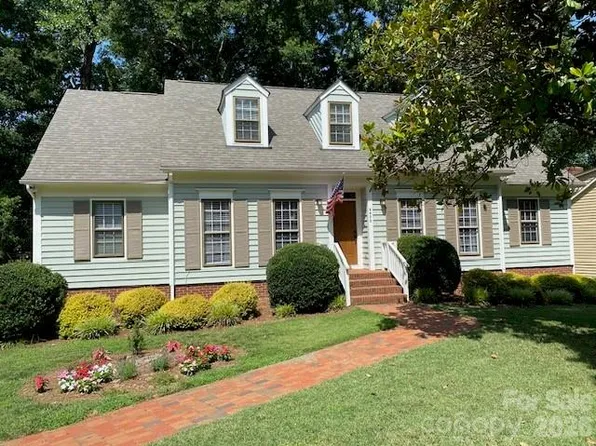 6632 Summer Darby Ln, Charlotte, NC 28270
