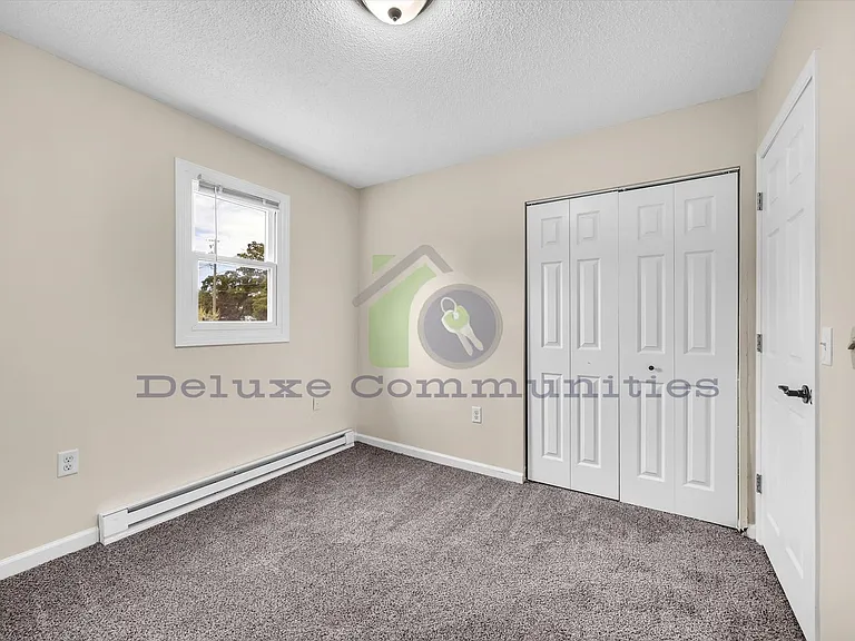 404 Russell St — Photo 19