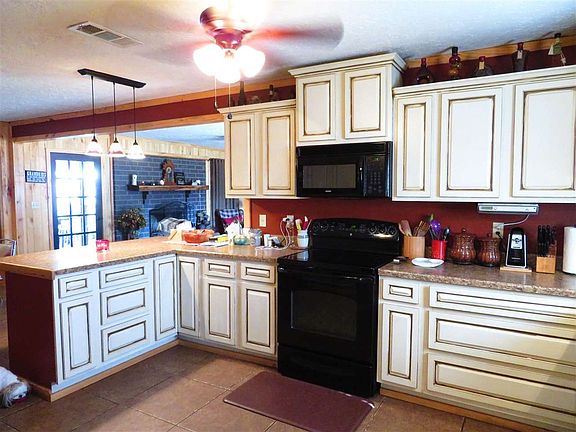 5th image of 212 Easy St