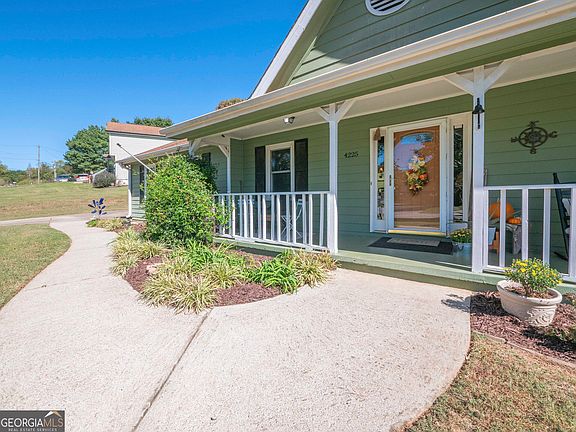 4th image of 4225 Rolling Ridge Dr