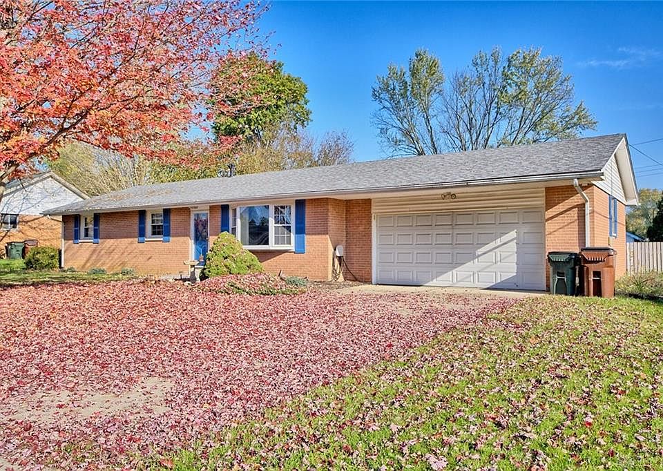 1st image of 650 Robindale Dr