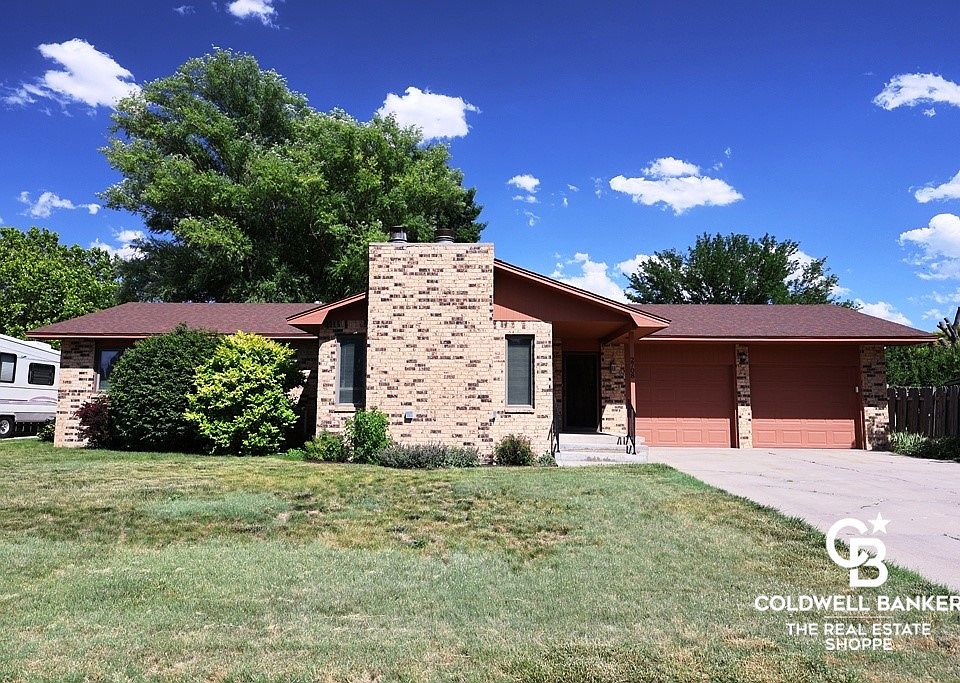 1st image of 2708 Henderson Dr