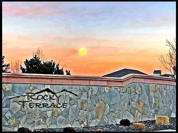 5th image of 1012 Rocky Terrace Dr