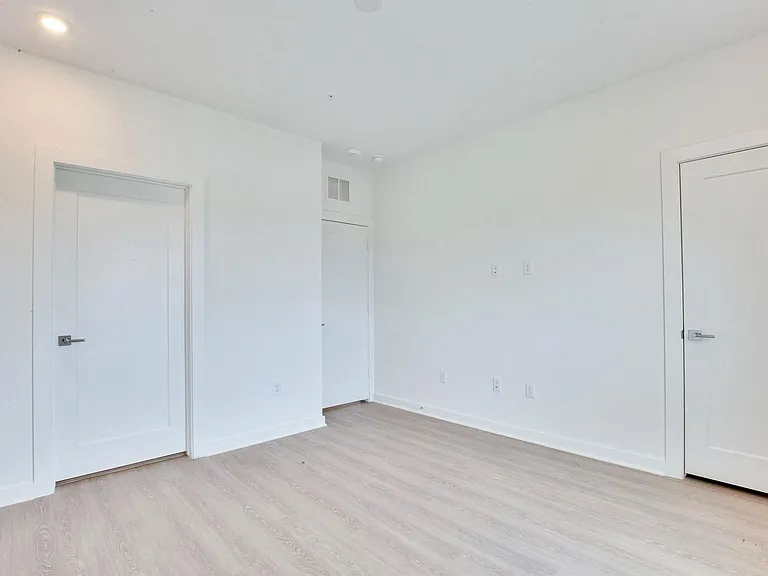 4802 S Congress Ave #407 — Photo 14