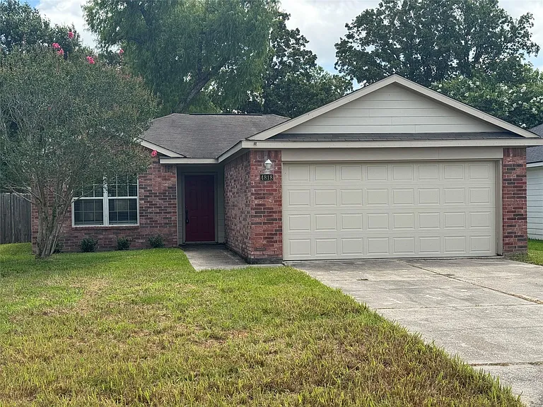 4818 Comal River Loop — Photo 38