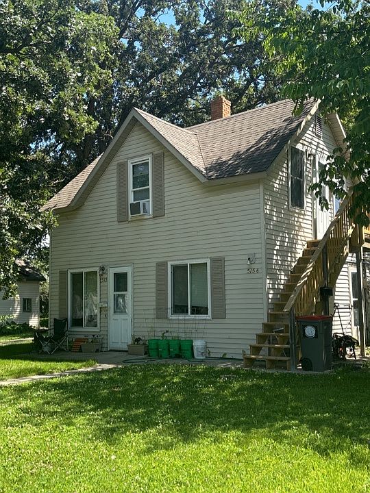 2nd image of 515 Maple St #1