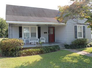 405 W I St, Erwin, NC 28339