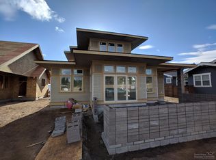 1392 NW Discovery Park Dr, Bend, OR 97703