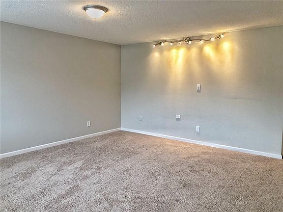 3rd image of 3624 Marksbury Dr