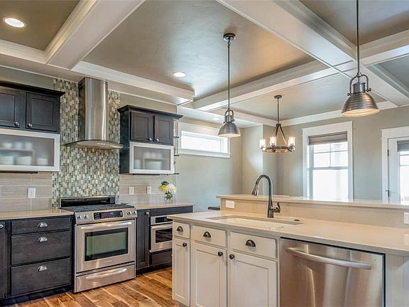 4th image of 3051 Western Bluffs Blvd