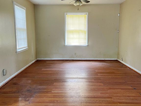 3rd image of 537 Cypress St