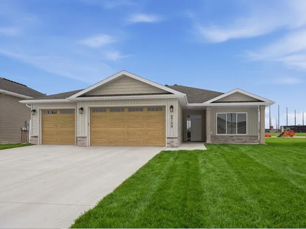 4769 32nd St S, Fargo, ND 58104