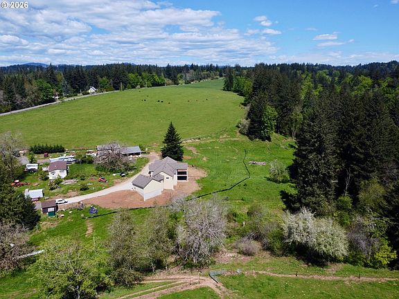 4th image of 39143 SE Gibson Rd