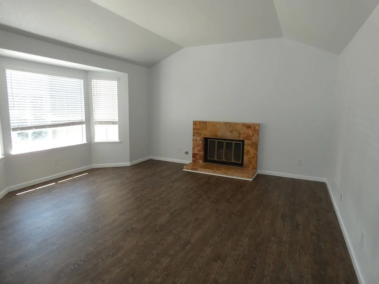 Spacious Orcutt Area Home in Gated Community — Photo 3