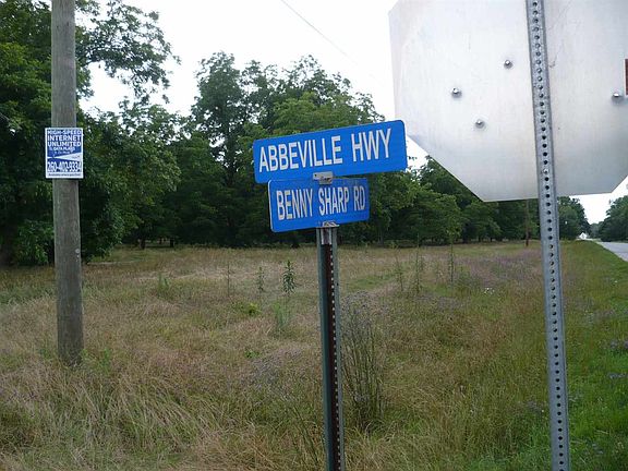 3rd image of Abbeville Hwy