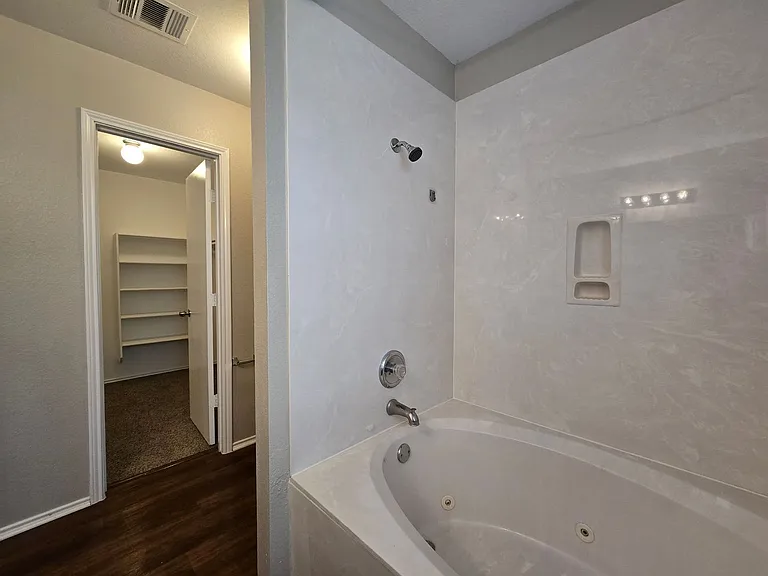 5302 Lyra Dr — Photo 22